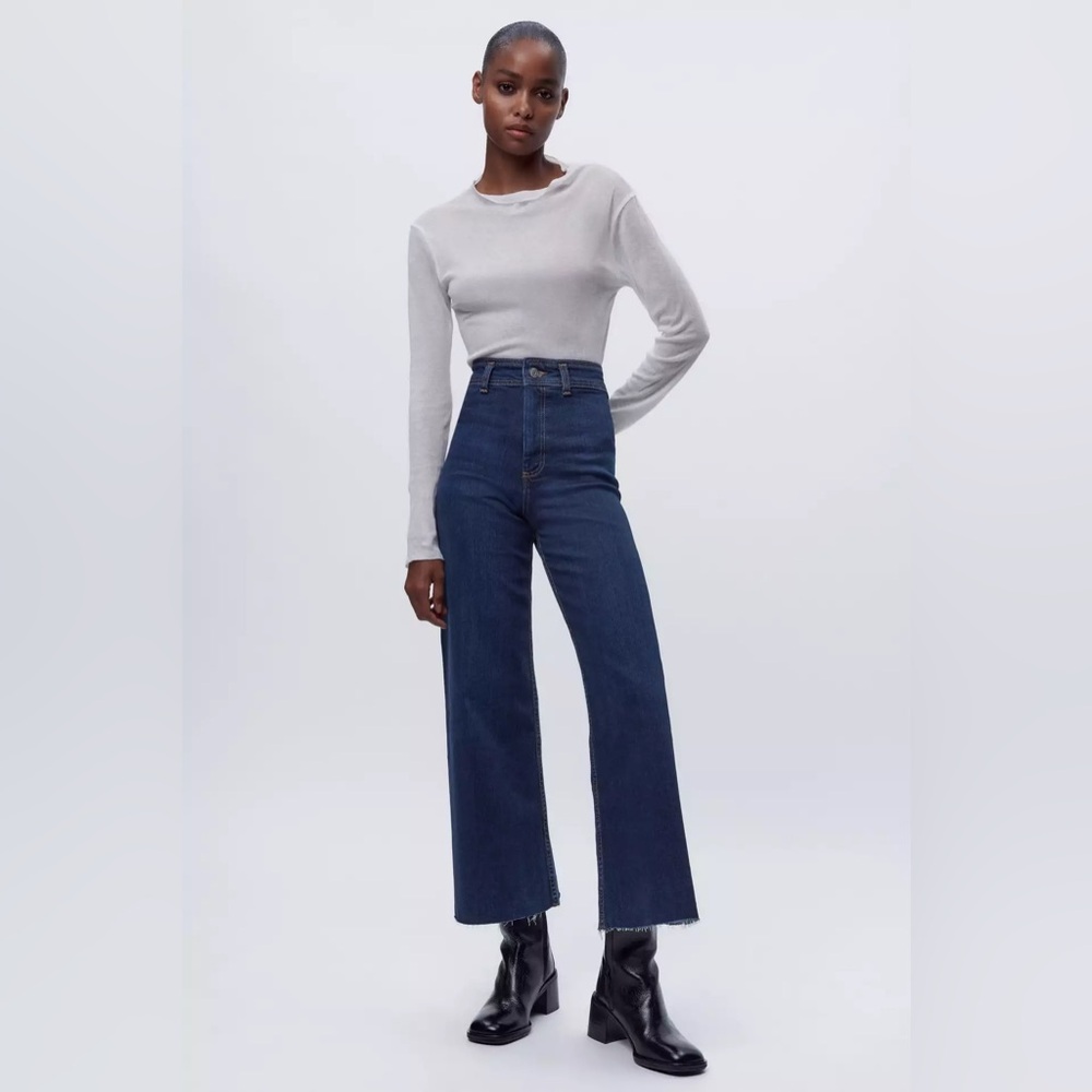 Zara High Rise Wide Leg Dark Wash Raw Hem Jeans